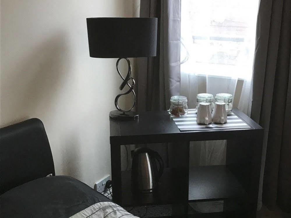 Apartamento Oaklands Wolverhampton Exterior foto